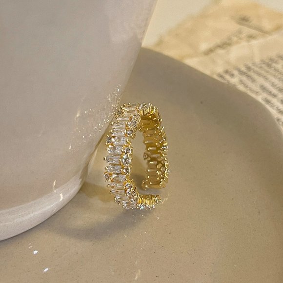 GOLICC Super Sparkling Zircon Ring - Picture 3 of 10